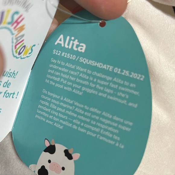 SDCC 2022 Alita Sea cow Squishmallow - Picture 4 of 4
